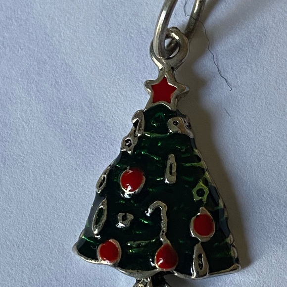Christmas Charms, Tree, Bell, Wreath, Santa, NO markings for Sterling or 925 !! - Picture 4 of 8